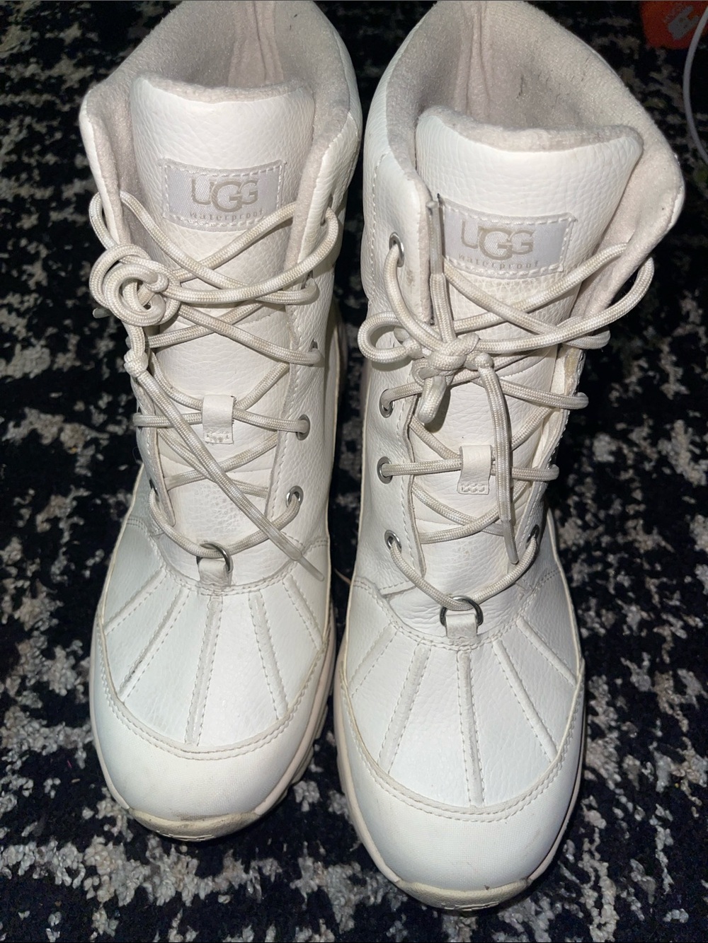 UGG White Leather Lace-Up Winter Snow Boots